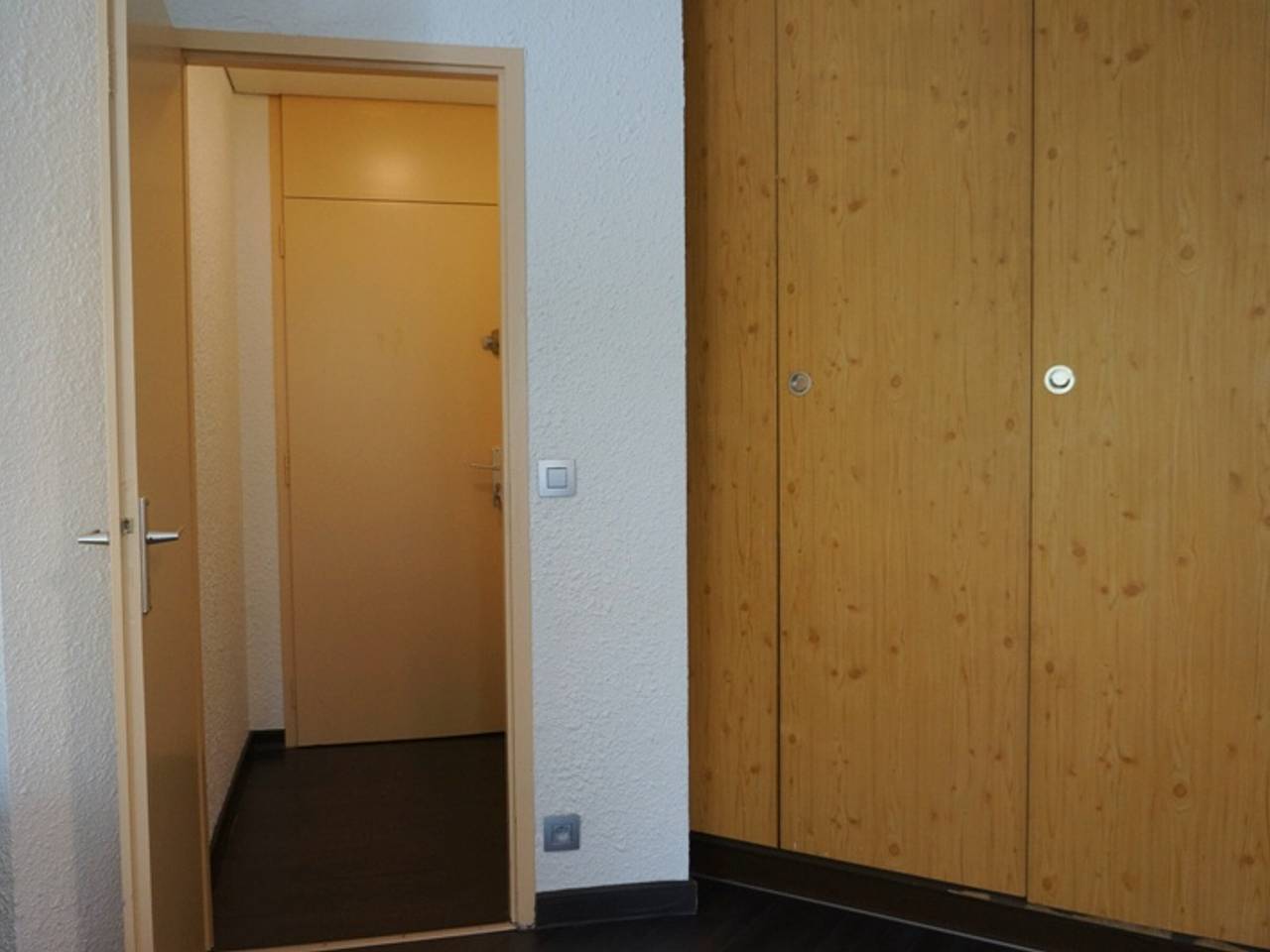 Ganze Wohnung, Charmant appartement T2 avec jardin, centre de Chamonix, proche commerces, pour 4 personnes, animaux ok in Brevent-Flegere, Chamonix