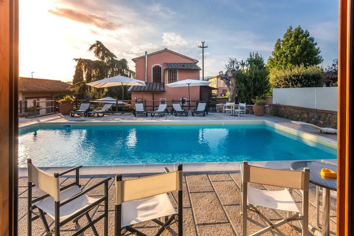 Villa 'Bella Toscana Relax' con Vista Montagna, Wi-Fi e Aria Condizionata in Monsummano Terme, Provincia di Pistoia