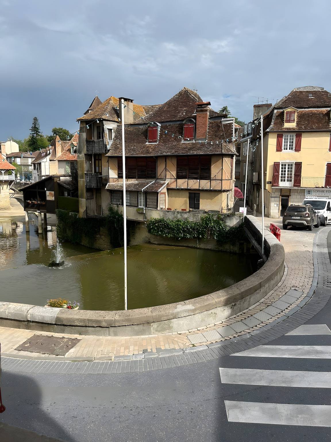 Ganze Wohnung, Apartment „Studio Tess“ mit Wlan in Salies-de-Béarn, Béarn