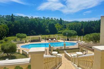 Maison d’hôte pour 7 personnes, avec jardin à Brignoles