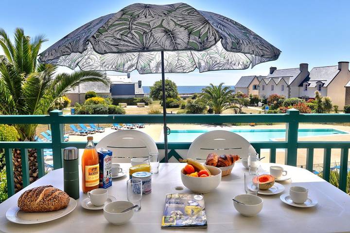 Appartement de vacances pour 4 personnes, avec piscine ainsi que jardin et balcon, animaux acceptés