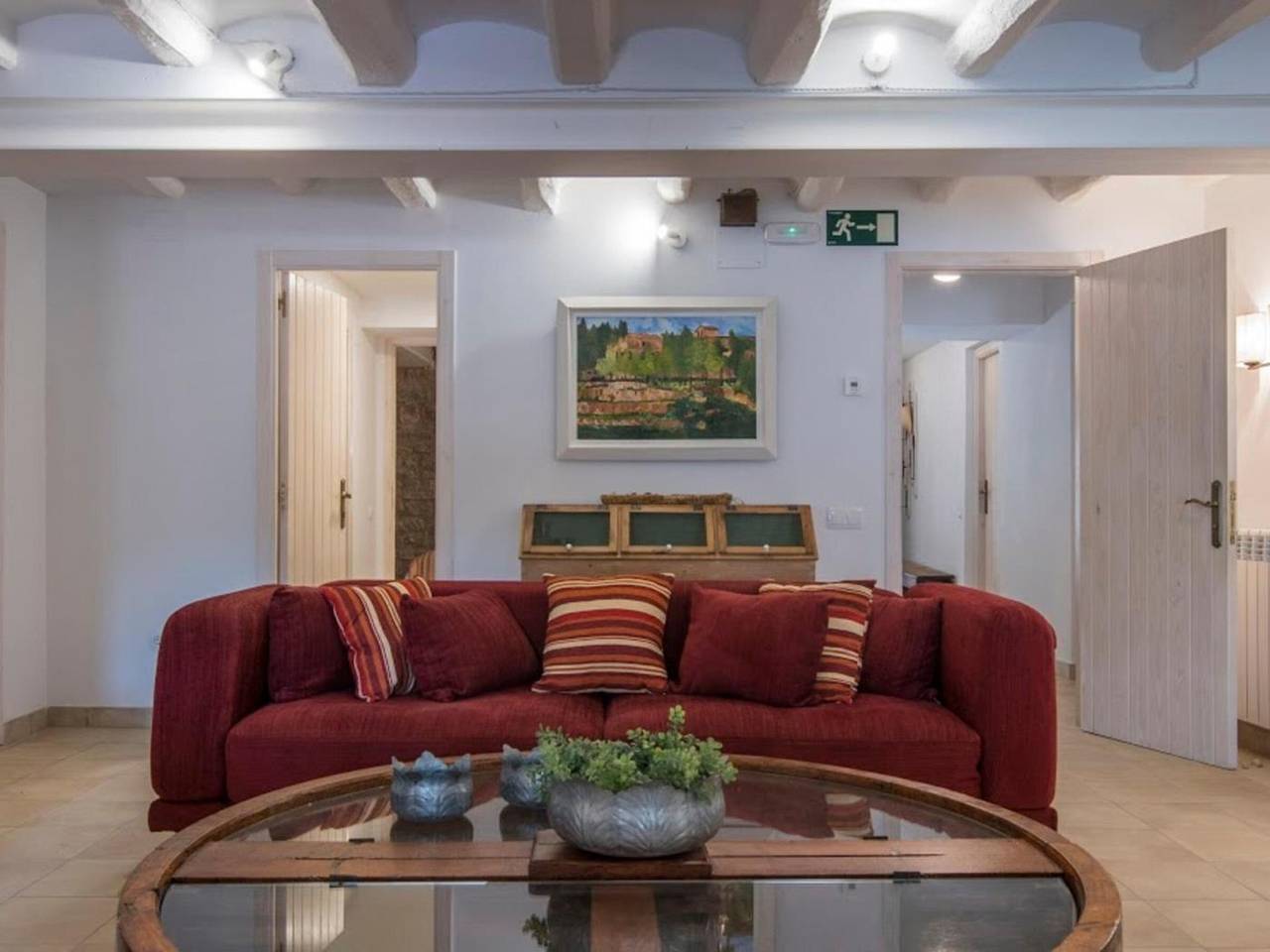 Catalan farmhouse with fireplace, 3 baths, Bbq, nature nearby, pet-friendly in Castellnou de Bages, Pla de Bages DO