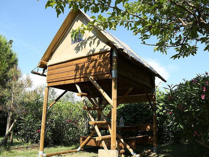 Camping Les Berges du Canal - Inusual 2 personas - Bivouac 9 m in Villeneuve-lès-Béziers, Costa mediterránea (Francia)
