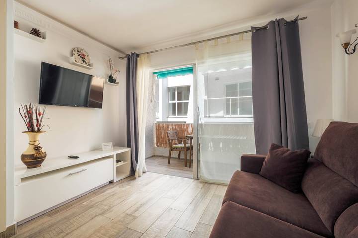 Ganze Wohnung, Einzimmerwohnung Estudio Centro Medano in Strandnähe mit WLAN und Balkon in Playa el Médano, Granadilla de Abona