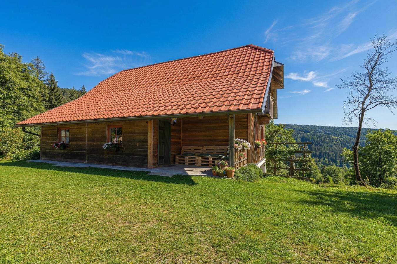 Ganze Wohnung, Eco farm Mikl Spruce Tree Apartment in Karawanken und Bachergebirge, Slowenien