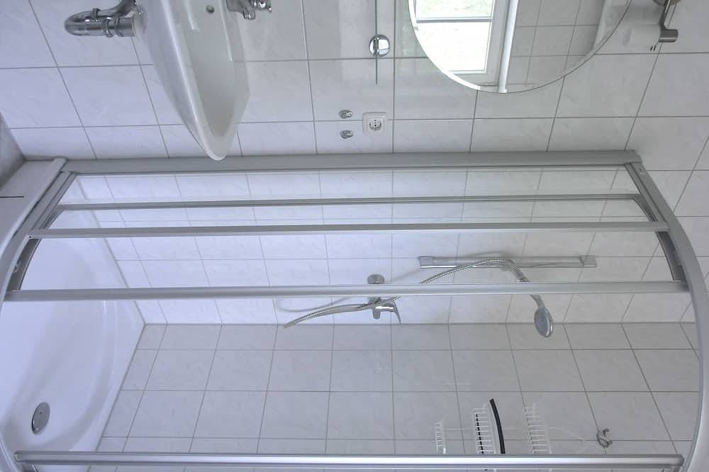 Ganze Wohnung, Nur ca. 300 m bis zum feinen Sandstrand nah an Warnemünde in Markgrafenheide. in Markgrafenheide, Rostock