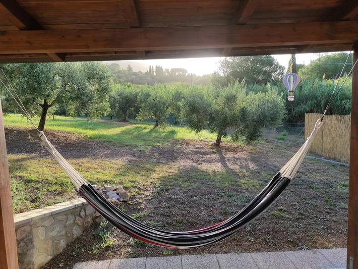 Appartamento per 4 persone, con giardino e panorama in Lacona