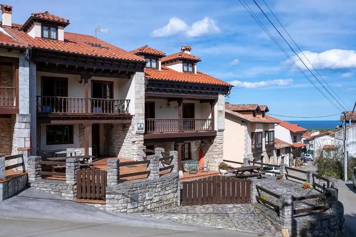 Casa de vacaciones para 12 personas, con terraza y vistas - 1