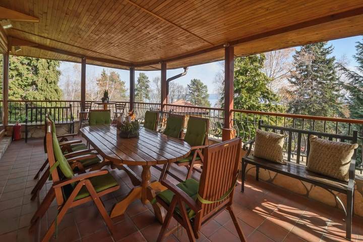 Location de vacances pour 12 personnes, avec sauna et vue ainsi que piscine et jardin, animaux acceptés à Sofia - 3