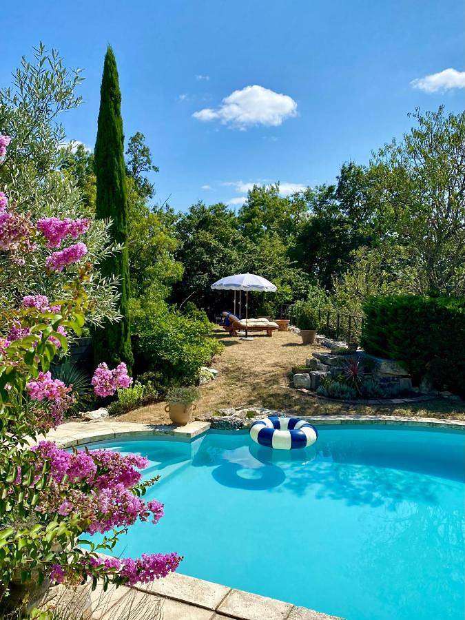 Location de vacances pour 2 personnes, avec piscine ainsi que jardin et vue à Mauvezin - 3