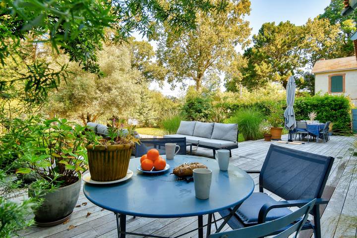 Location de vacances pour 8 personnes, avec Terrasse et Jardin dans Plage des Dames