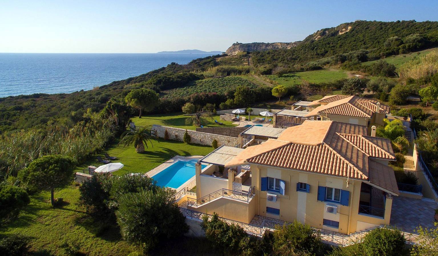 Villa für 6 Personen mit Garten in Arillas Agiou Georgiou, Arillas