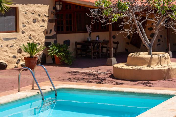 Casa rural para 5 personas, con jardín y terraza en Vega de San Mateo - 2