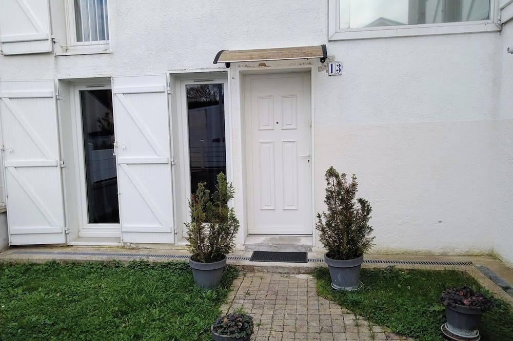 Luxury house close to Disney & Paris wifi & breakfast free. in Noisiel, Seine-et-Marne