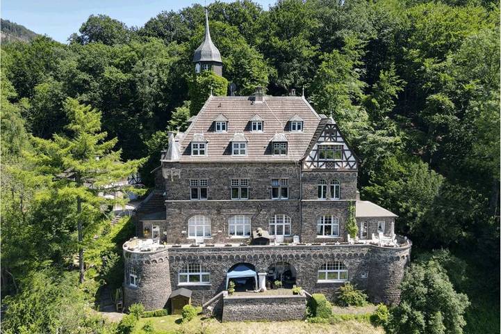 Ferienhaus für 6 Personen, mit Terrasse in Altena