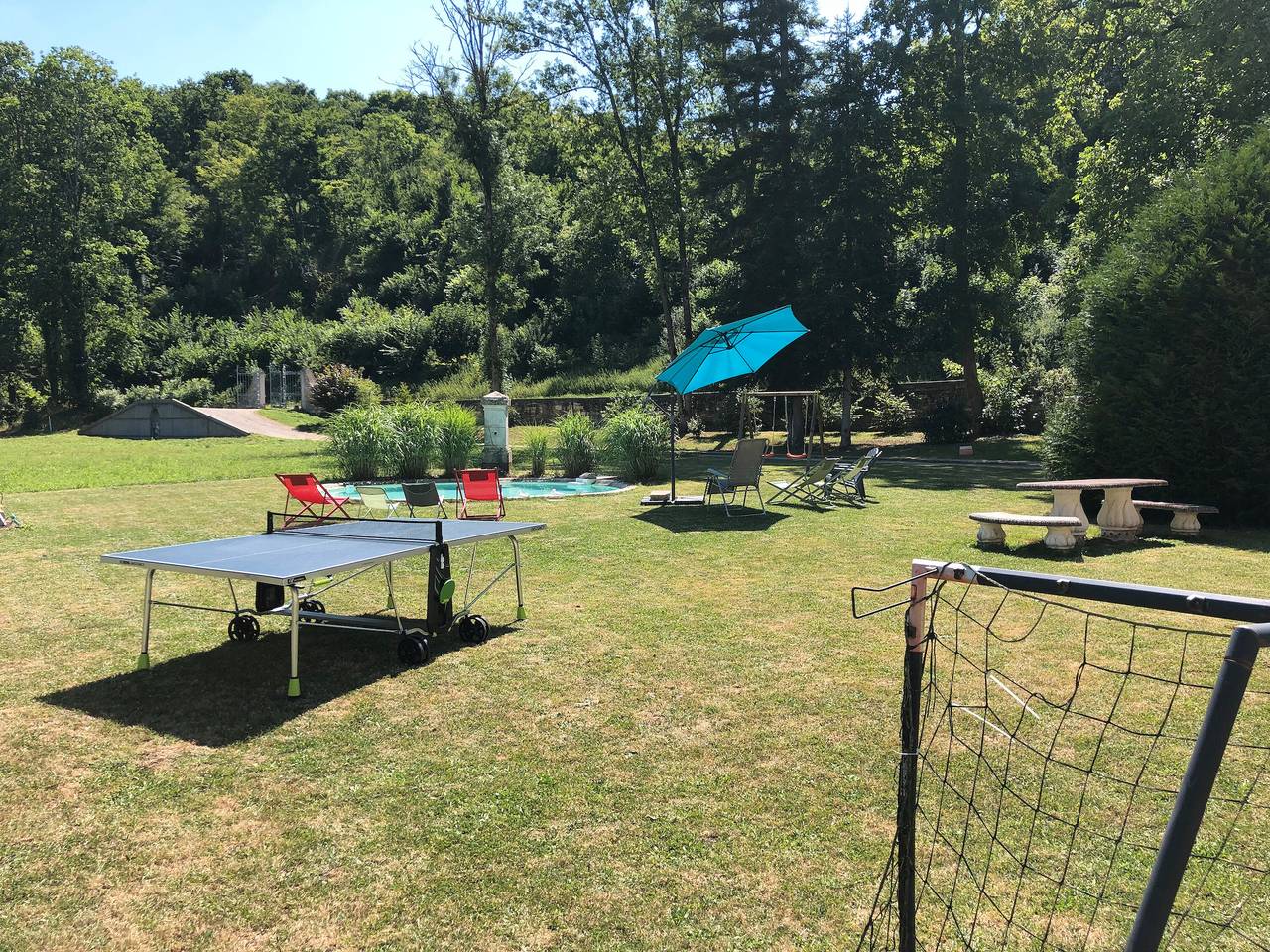 Burg 'Gîte De L'Abbaye' mit privatem Pool, privater Terrasse und Wi-Fi in Rollainville, Neufchâteau (Frankreich)