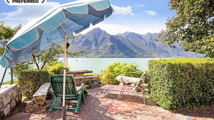 Ferienhaus für 2 Personen, mit Garten und Seeblick, mit Haustier in 