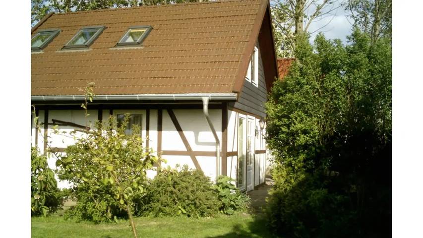 Bungalow für 8 Personen, mit Garten und Whirlpool sowie Sauna in Börgerende-Rethwisch - 2