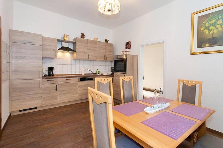Ferienwohnung für 4 Personen, mit Balkon und Terrasse