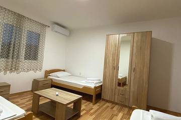 Villa for 5 People in Montenegro, Photo 2