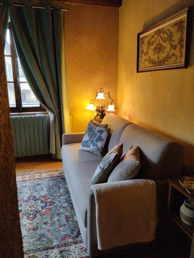 Family Room in Châteauneuf (Côte-d'Or), Région de Beaune