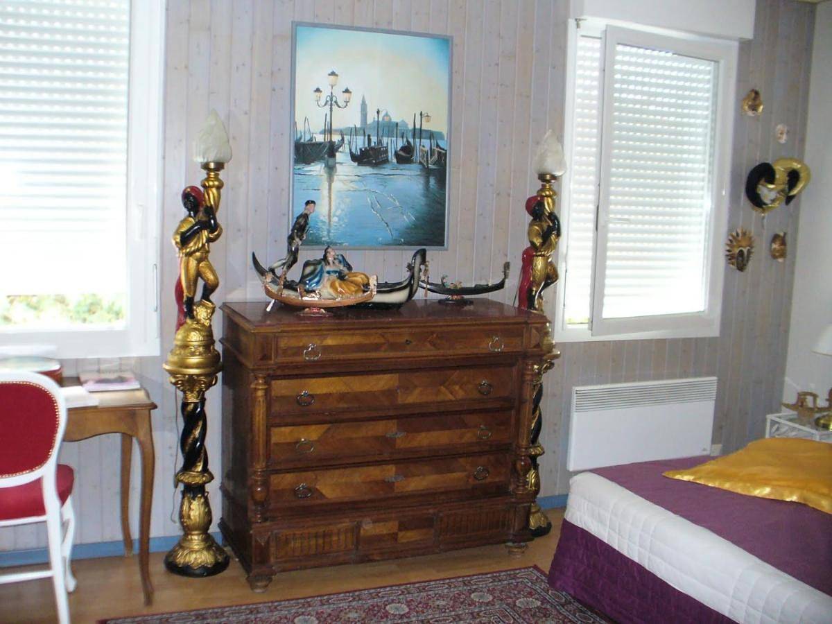 Double Room with Garden View in Saint-Denis-de-Pile, Région de Libourne