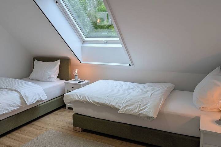 Ganze Wohnung, Ferienwohnung Coproyshof am See mit privatem Strand & Feuerstelle in Wesel, Kreis Wesel