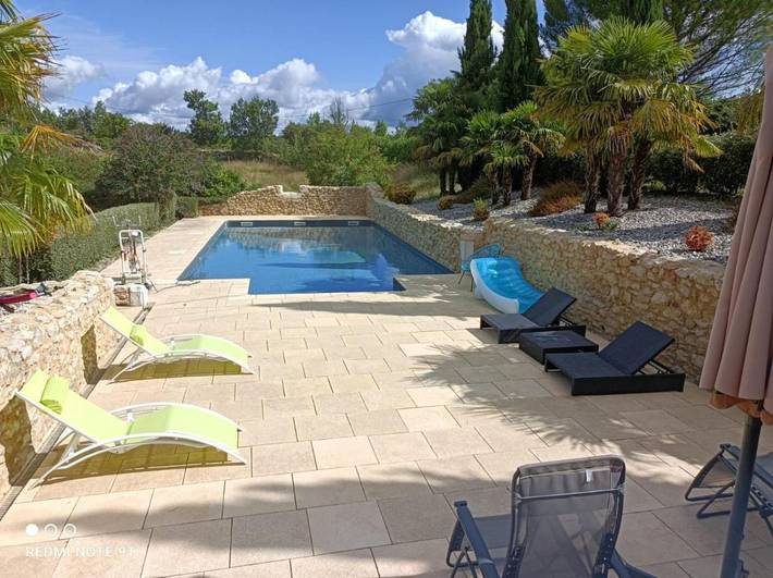 Chambre d’hôte pour 2 personnes, avec Terrasse ainsi que Jardin et Piscine