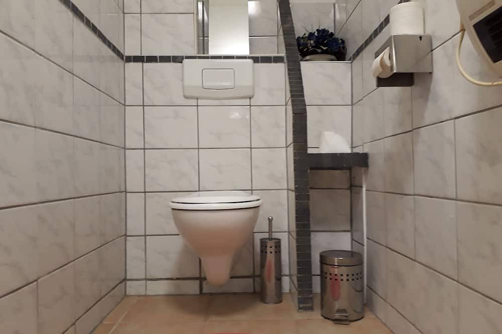 Ferienwohnung des Gutshauses Alt Krassow in Krakow am See, Mecklenburgische Seenplatte