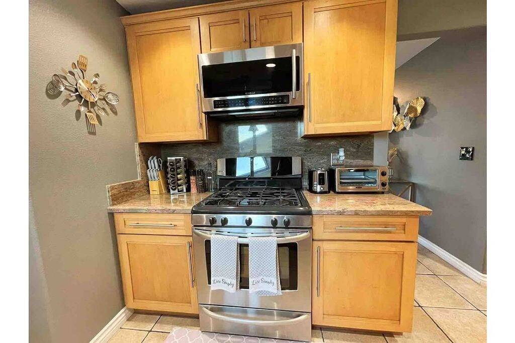 Beautiful, Cozy, Vacation home 6mins fr Disneyland in Garden Grove, Orange County