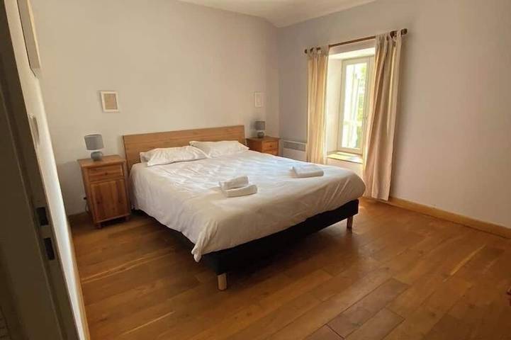 Location de vacances pour 8 personnes, avec jardin à Chalais - 3