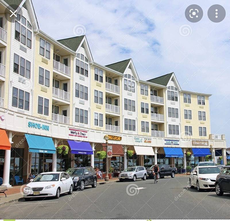 New Beach House - 3 blocks to the beach with beach Badges! in Long Branch, Monmouth County