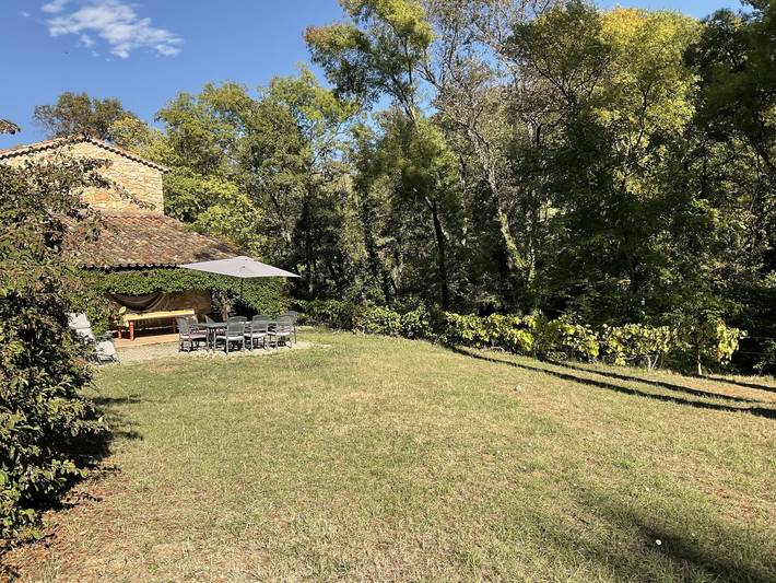 Location de vacances pour 8 personnes, avec jardin et terrasse à Entrecasteaux - 4