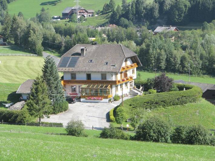 Gästehaus für 6 Personen, mit Balkon und Terrasse sowie Garten und Sauna in Zederhaus
