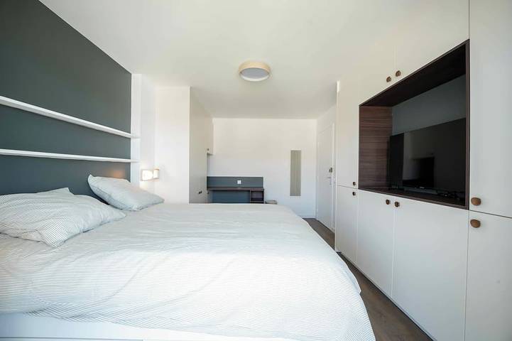 Apartamento entero, Top-floor apartment with a terrace in Annemasse, Región de Saint-Julien-en-Genevois
