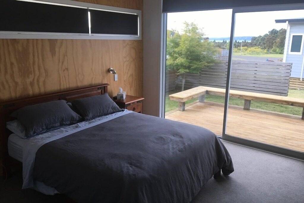 Atemberaubende architektonische Motuoapa Bach in Taupo District