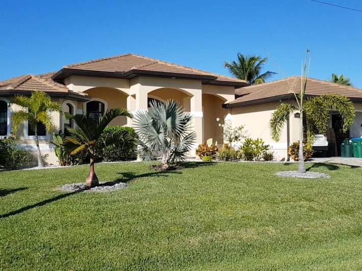 Location de vacances pour 6 personnes, avec jacuzzi ainsi que piscine et jardin à Cape Coral - 2