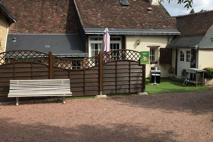 Gîte pour 8 personnes, avec Terrasse et Jardin