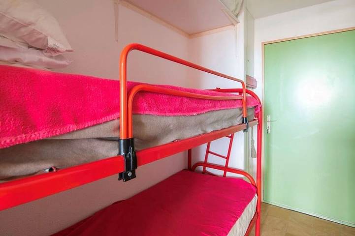 Gîte pour 4 personnes, avec piscine et terrasse, animaux acceptés dans Plage du pont tournant - 2