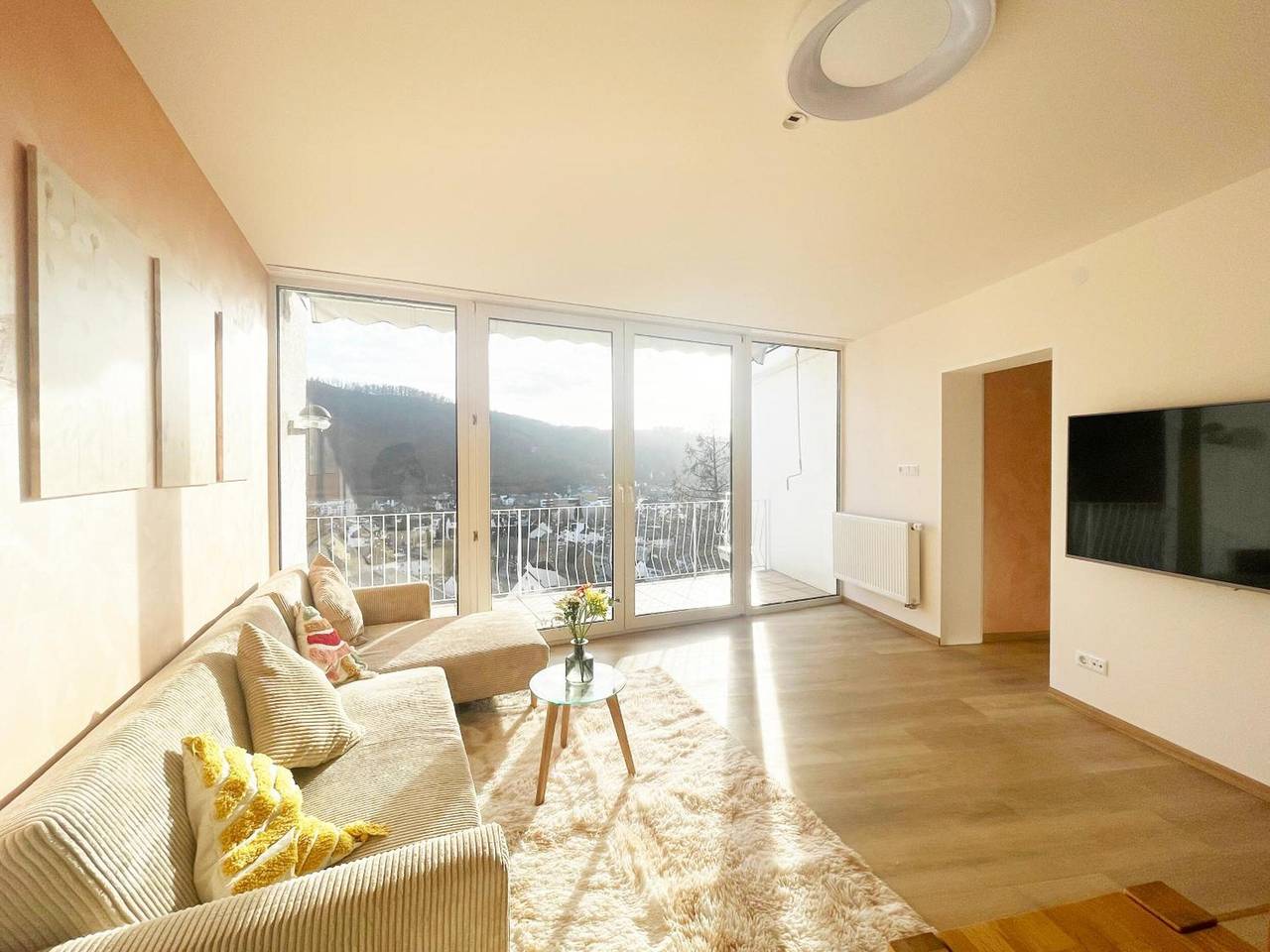 Entire apartment, Beautiful Traumblick Apartment with Balcony in Bad Ems in Bad Ems, Lahn-Taunus