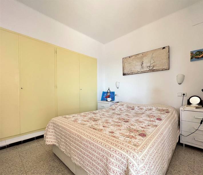 Ganze Wohnung, Apt Tempordà 3C - Gemeinschaftspool, Wifi, 20m2 Terrasse mit fantastischer Aussicht. in Sant Pere Pescador, Oberampurien