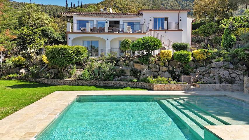 Casa rural para 14 personas, con Jardín y Piscina en Llagostera
