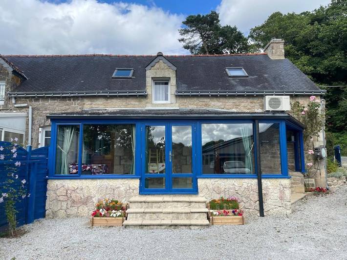 Location de vacances pour 4 personnes, avec jacuzzi et sauna ainsi que terrasse et jardin, animaux acceptés à Saint-Tugdual - 3