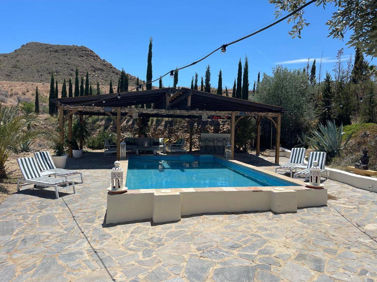 Miluna Oasis Suites in Huércal-Overa, Cordillera Penibética