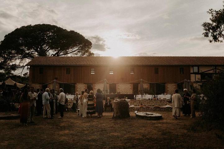 Hôtel pour 2 personnes, avec terrasse et piscine ainsi que jardin et vue à Castelnau-Magnoac - 2