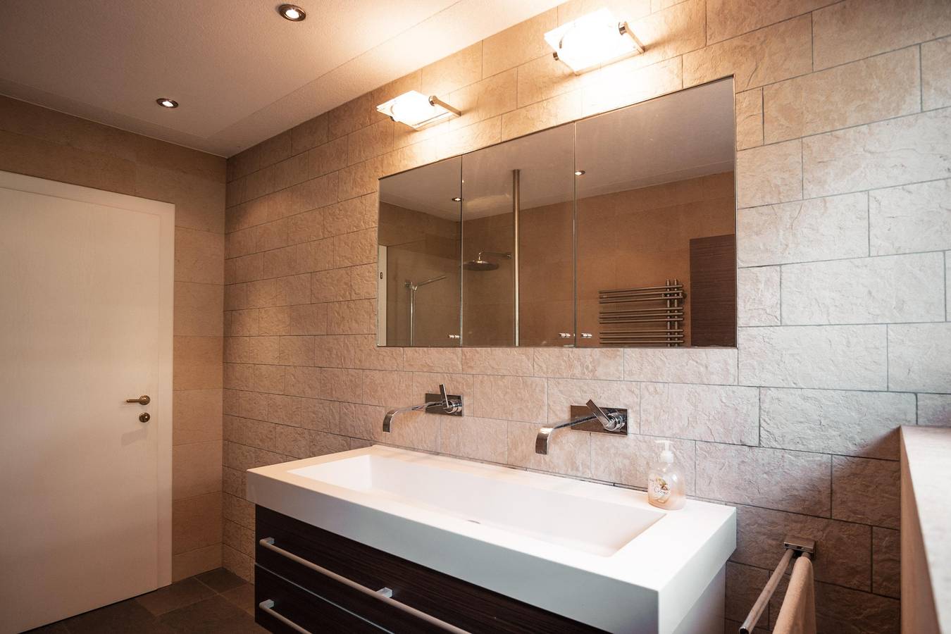 Ganze Ferienwohnung, Sunside Stay in Wiesing, Bezirk Schwaz