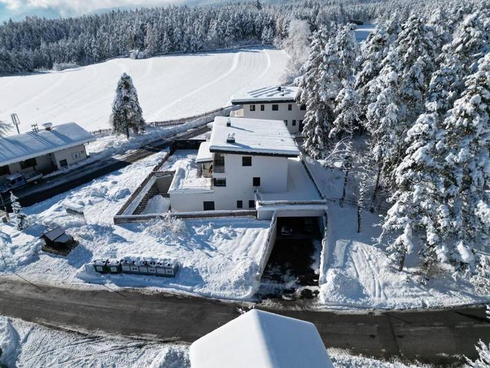 Ferienwohnung für 4 Personen, mit Terrasse und Garten in Tarrenz