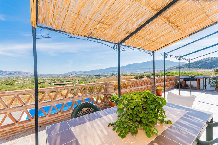 Chalet para 6 personas, con terraza y jardín, Se admiten mascotas en Provincia de Málaga - 2