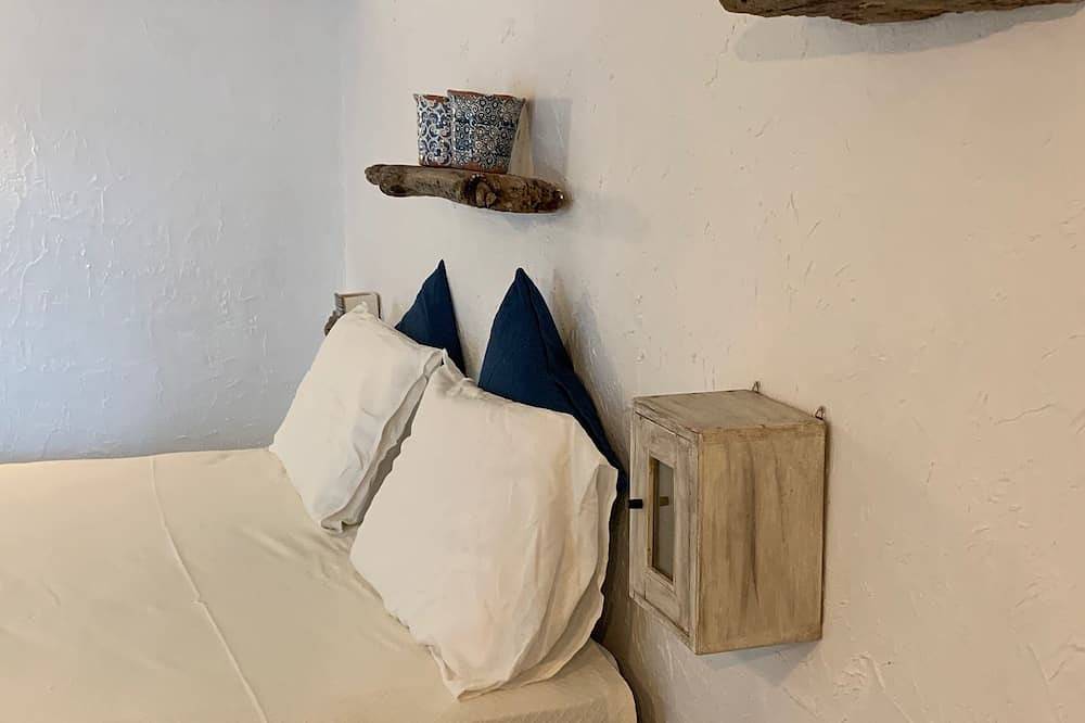 Entire apartment, Casetta Ale 20 mt from the sea in Tancau sul Mare, Lotzorai