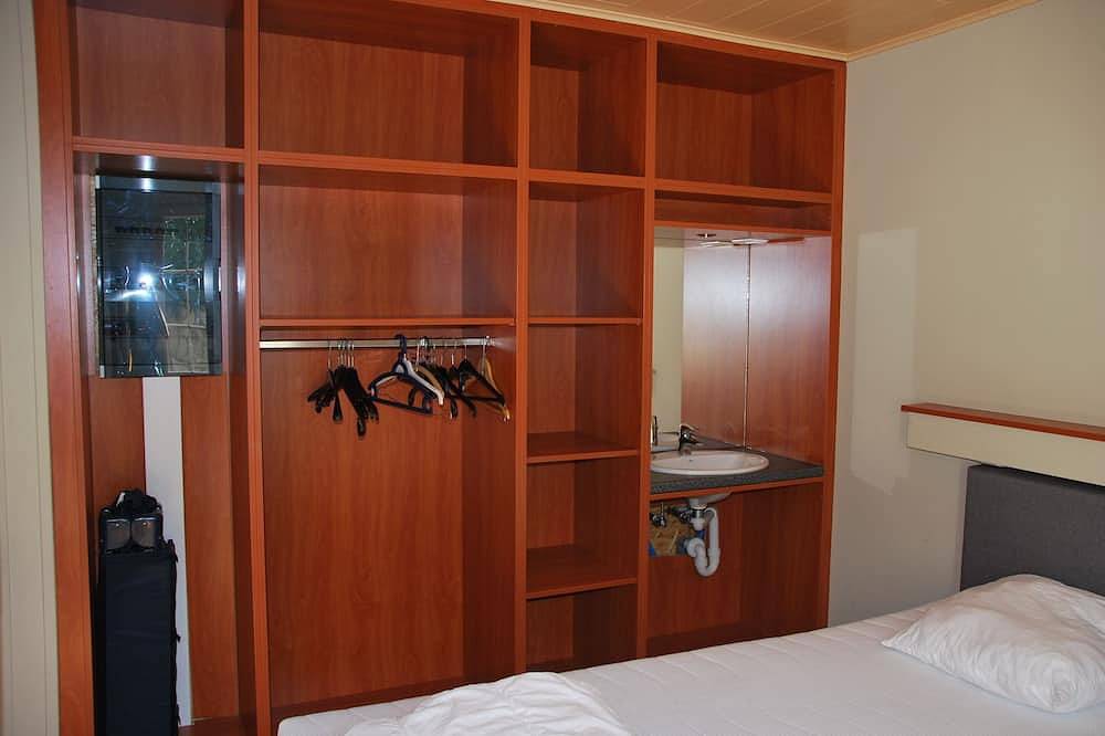 Le Murier A : Mooie Vakantiewoning met Zwembad in de Ardèche in Les Vans, Cevennen